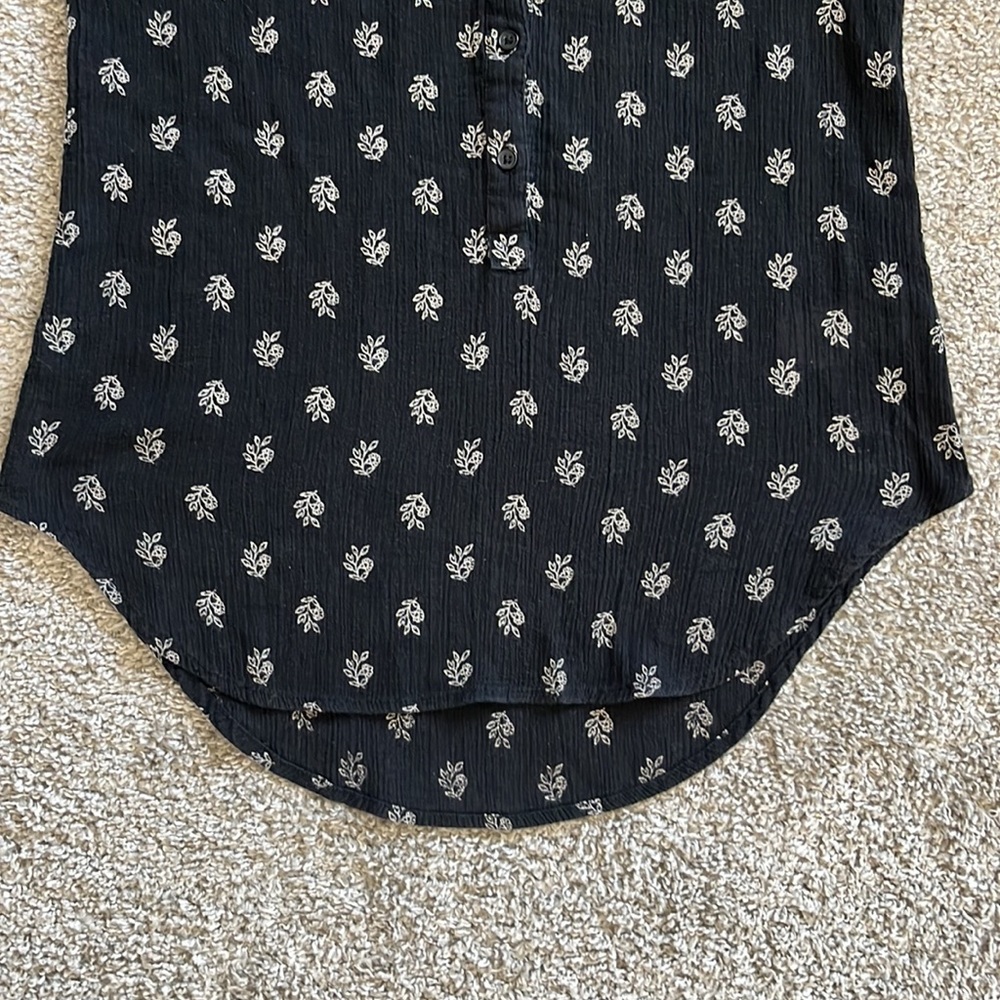 Tunic - Picture 7 of 9